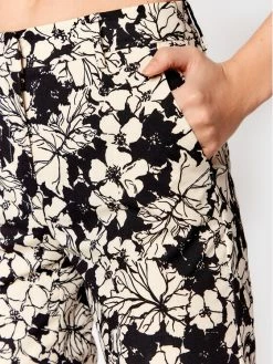 Weekend Max Mara Γυναίκες Παντελόνια Chinos Παντελόνι Chino Darling 51311021 Μαύρο Slim Fit -Max Mara Εκπτώσεις unnamed file 1139